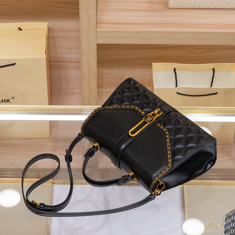 Light luxury brand women's dia - Interior Design Grid ulasan dan harga